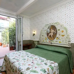 https://residenza-horti-luculliani.it-romehotels.com